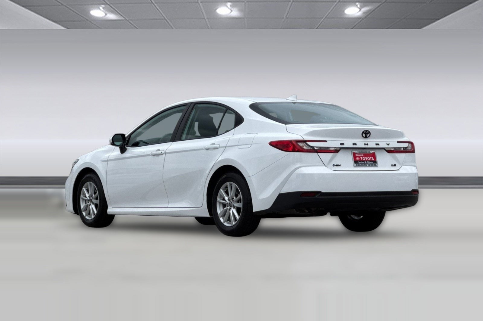 2025 Toyota Camry LE photo 6