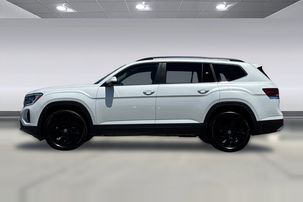 Used 2026 Volkswagen Atlas 2.0T SE w/Technology SUV