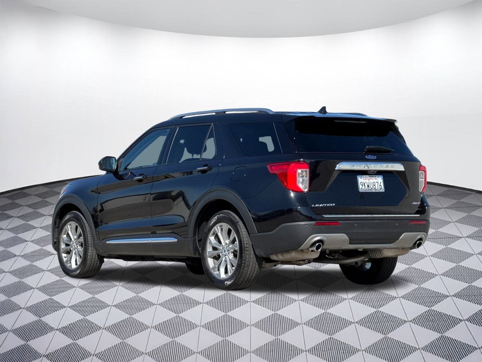 2024 Ford Explorer Limited photo 3