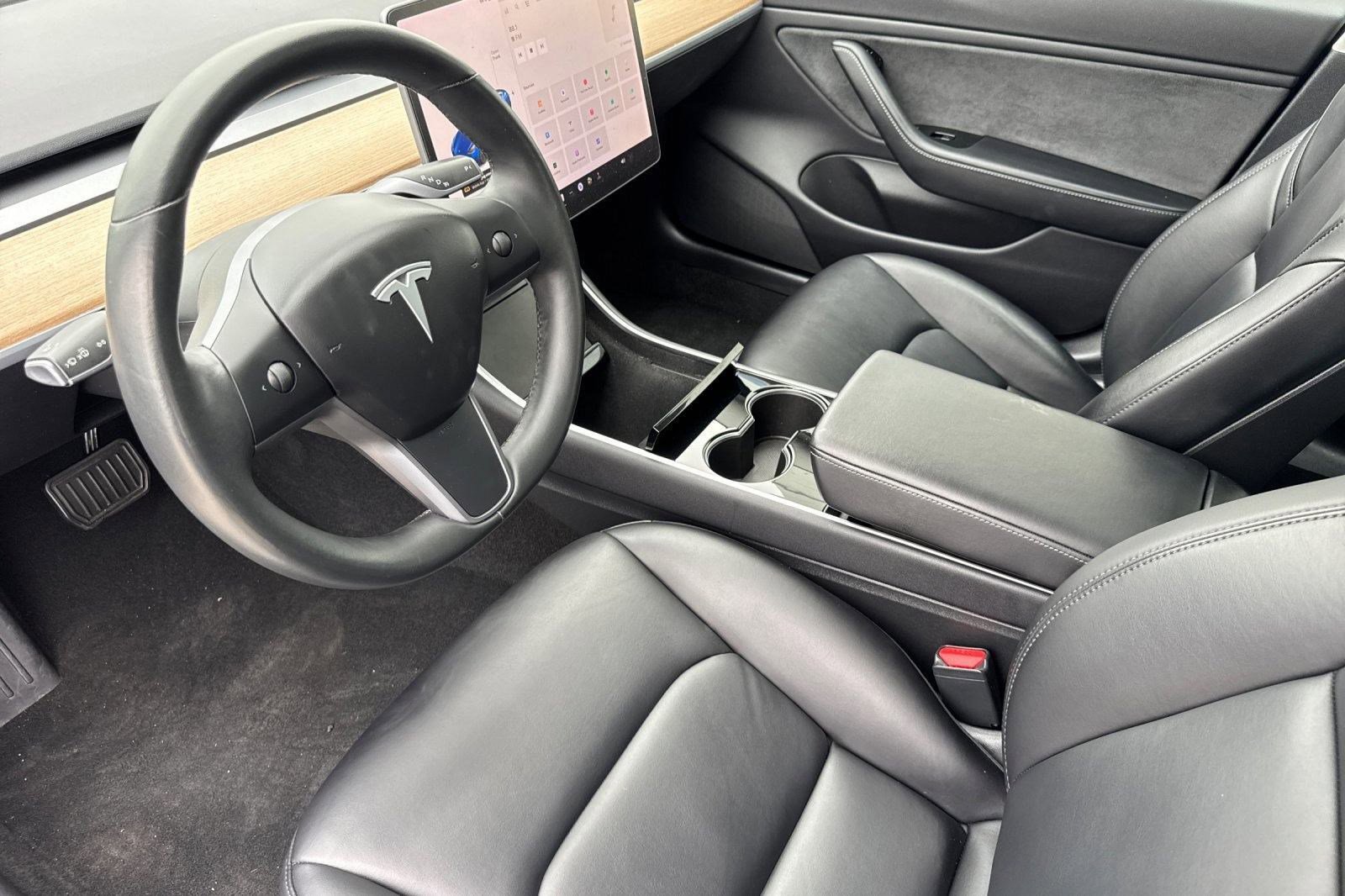 2018 Tesla Model 3 Mid Range photo 4