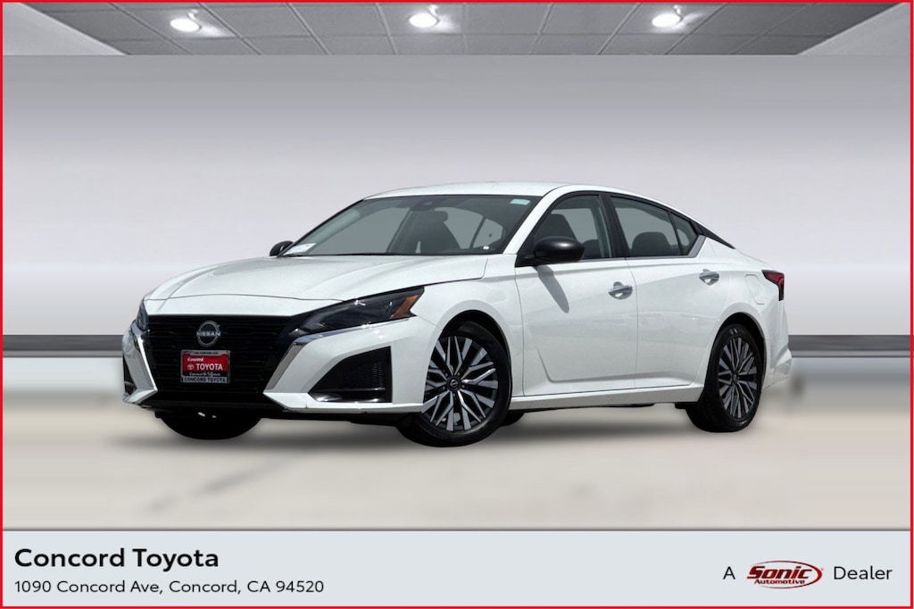 Used 2025 Nissan Altima SV Sedan