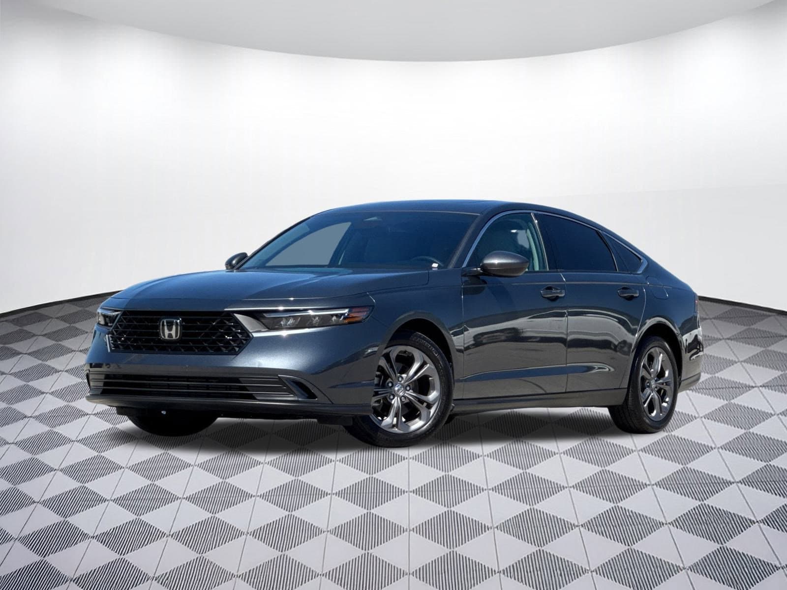 Used 2023 Honda Accord EX with VIN 1HGCY1F39PA058420 for sale in Kansas City
