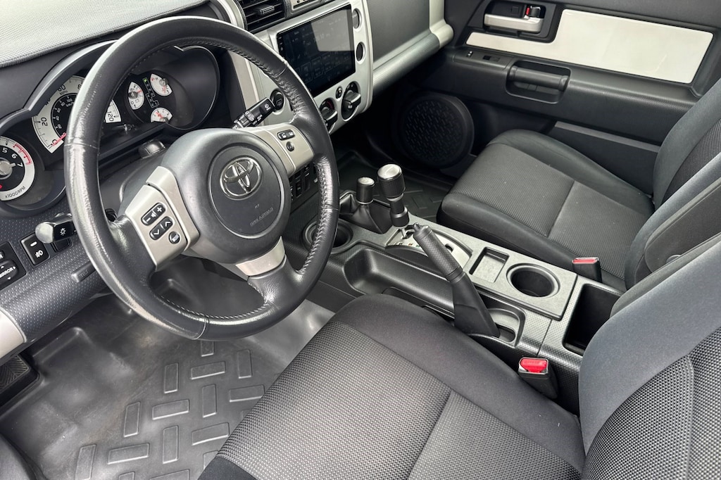 Used 2014 Toyota FJ Cruiser 4WD 4dr Auto (Natl) SUV