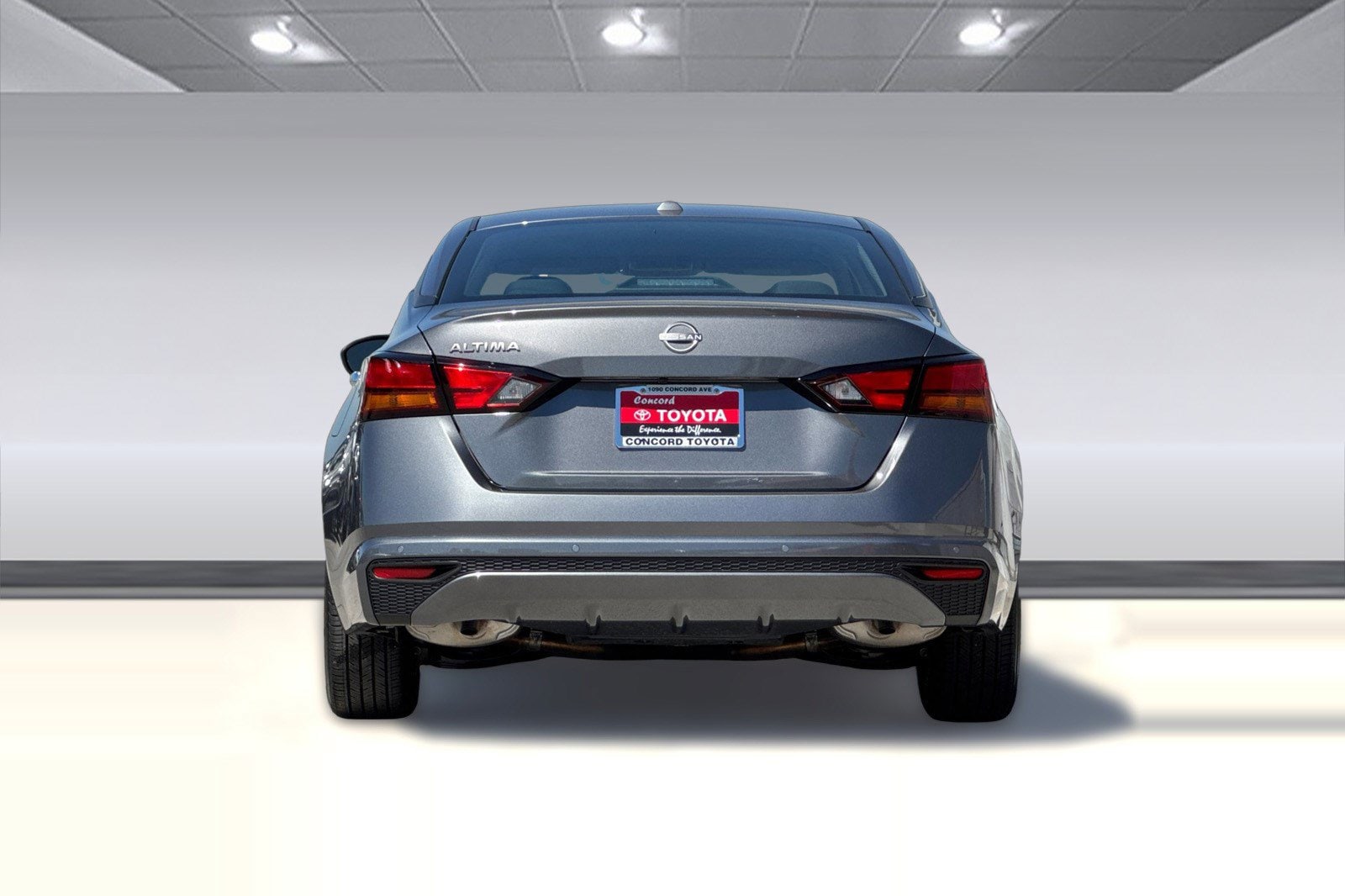 2025 Nissan Altima SV photo 3