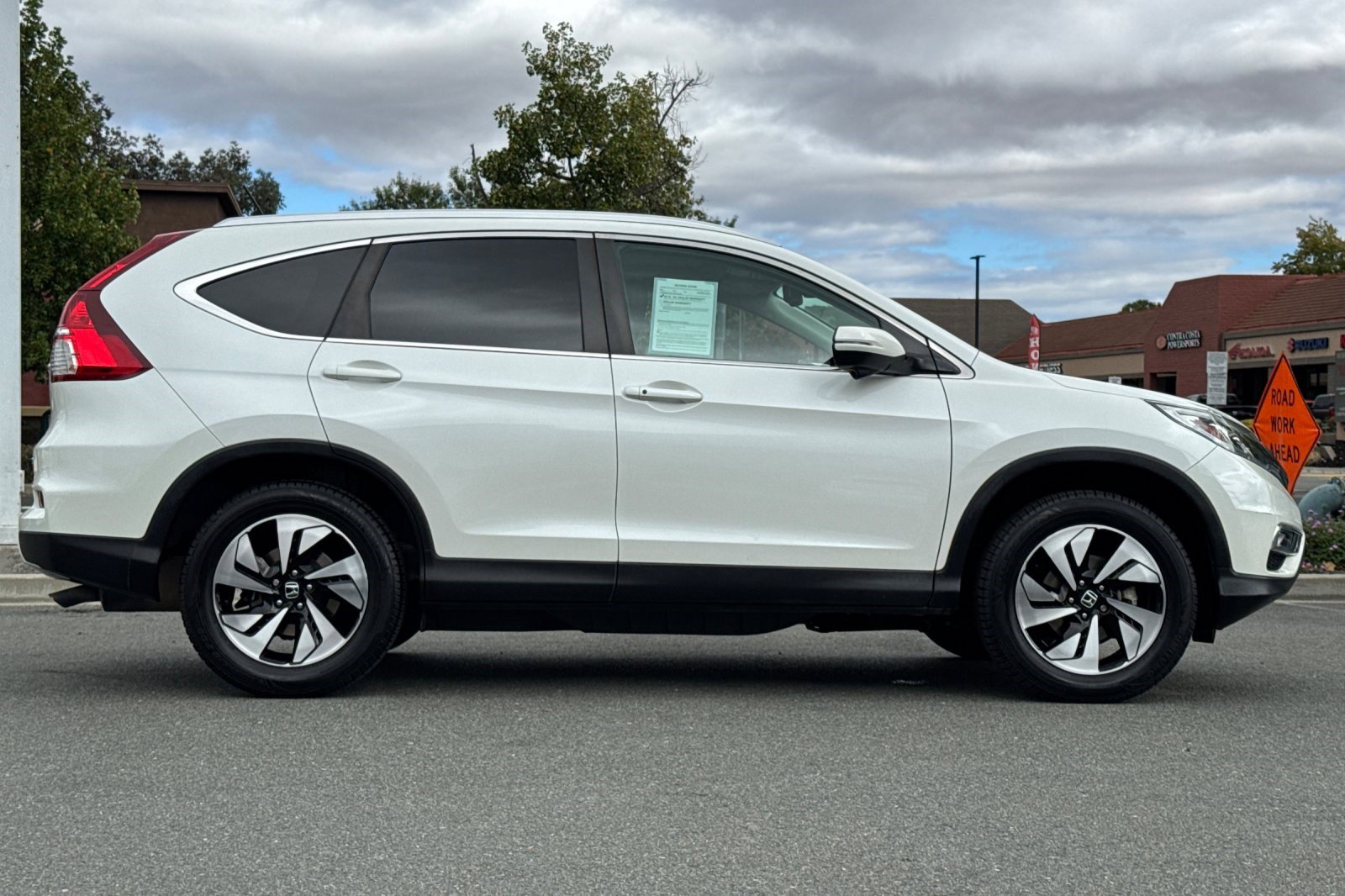 2016 Honda CR-V Touring photo 2