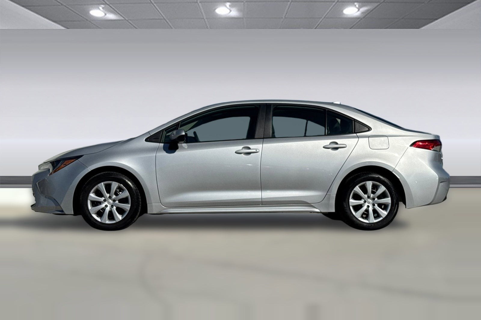 2025 Toyota Corolla LE photo 5