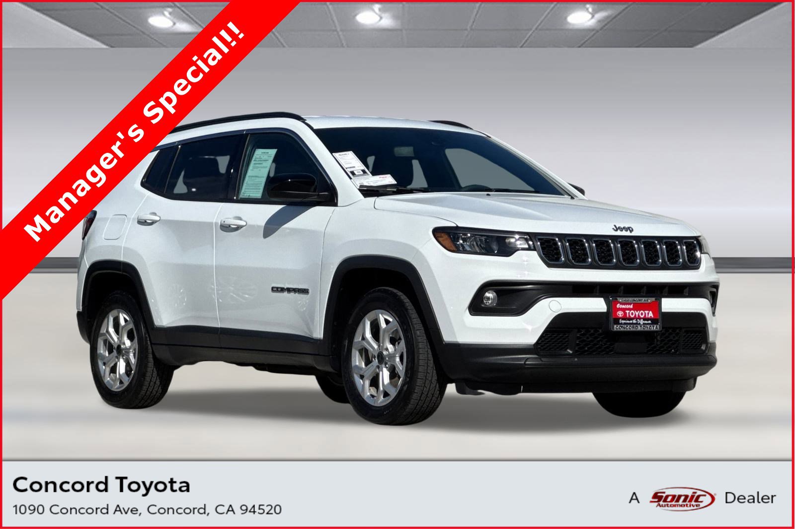 2025 Jeep Compass Latitude's photo