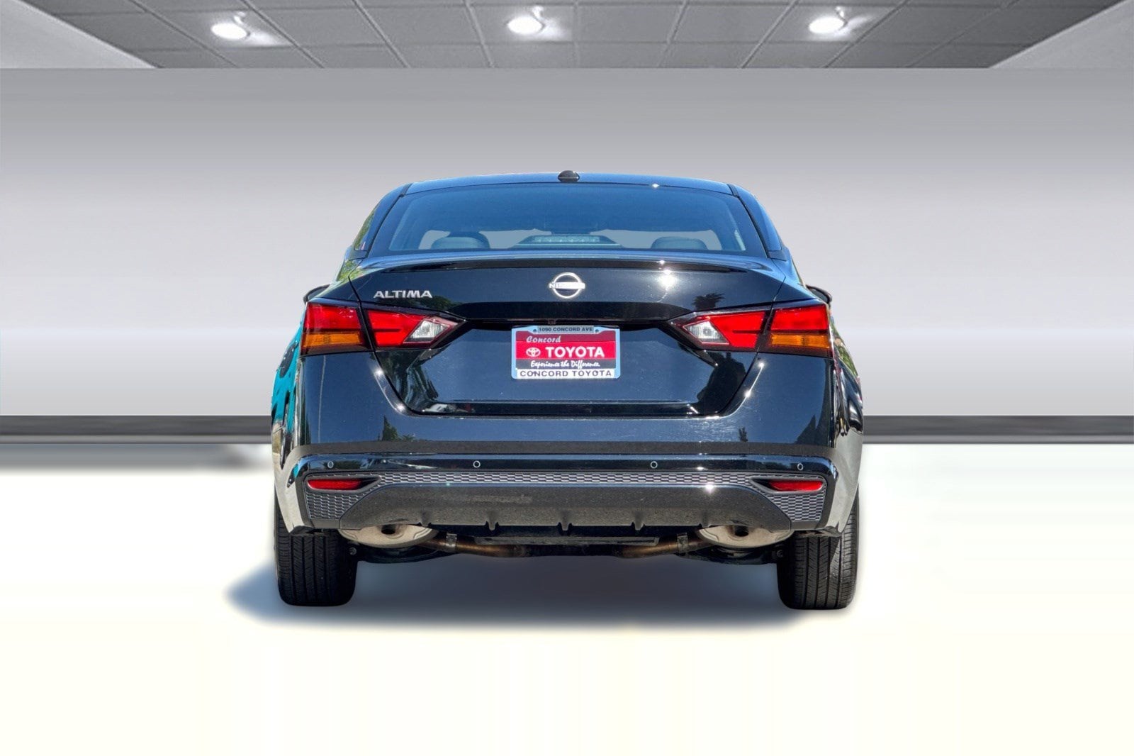 2025 Nissan Altima SV photo 3