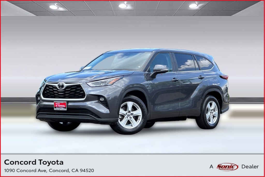 Used 2025 Toyota Highlander LE SUV