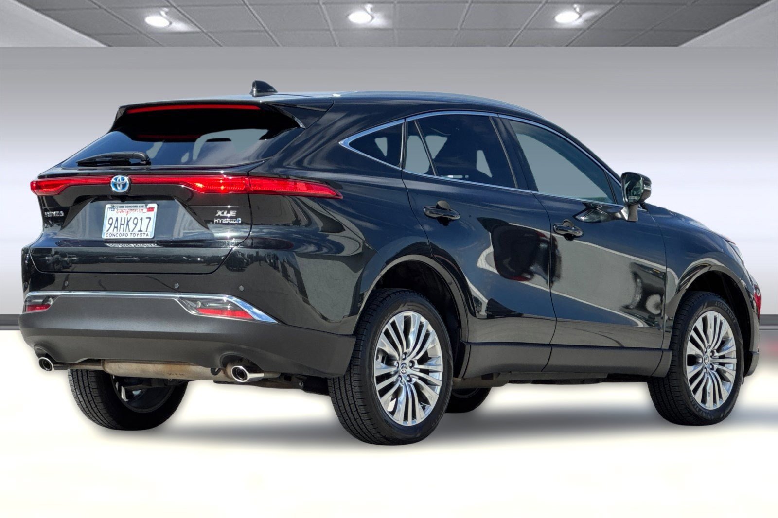 2022 Toyota Venza XLE photo 3