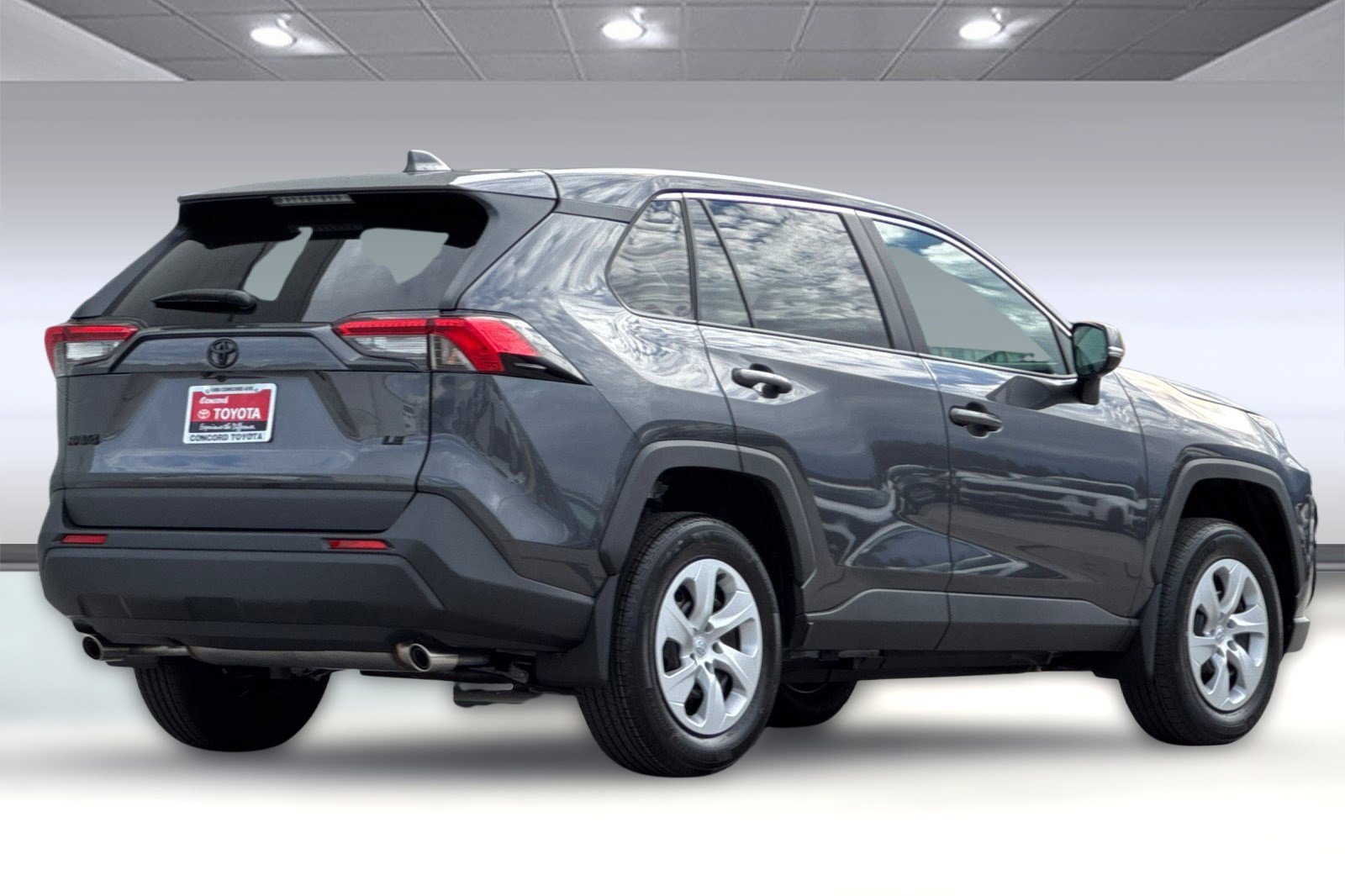 2025 Toyota RAV4 LE photo 3