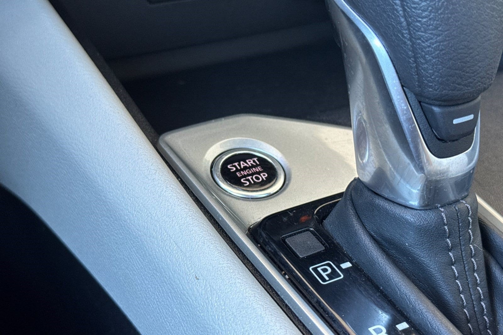 2025 Nissan Altima SV - Photo 17
