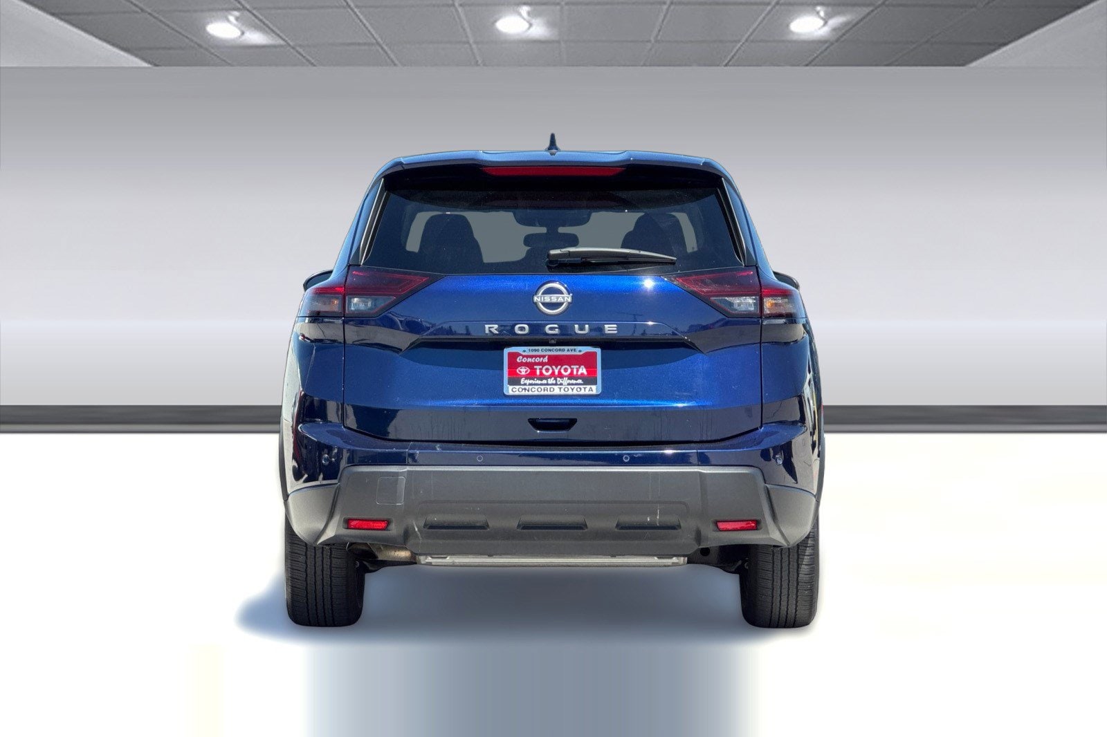 2025 Nissan Rogue SV photo 3
