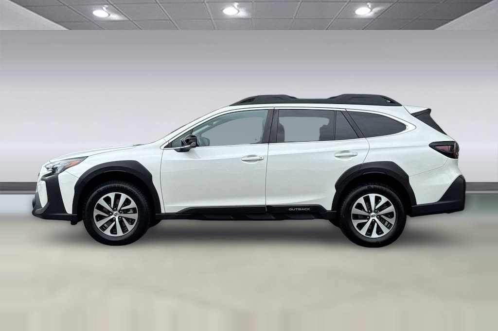 Used 2023 Subaru Outback Premium SUV