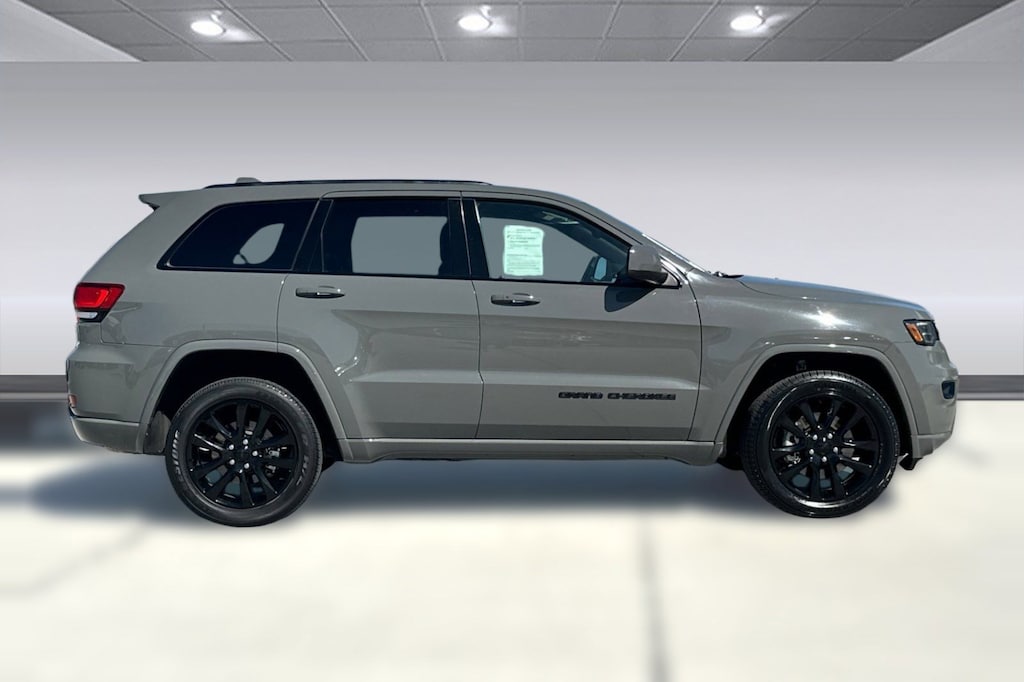 Used 2021 Jeep Grand Cherokee Laredo X SUV