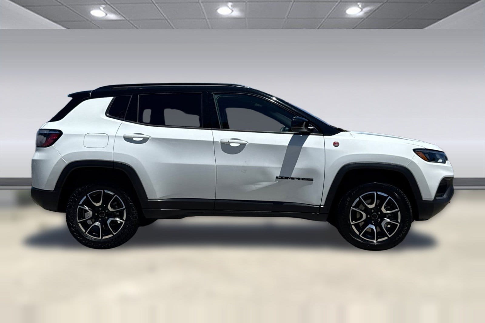 2025 Jeep Compass Trailhawk - Photo 7