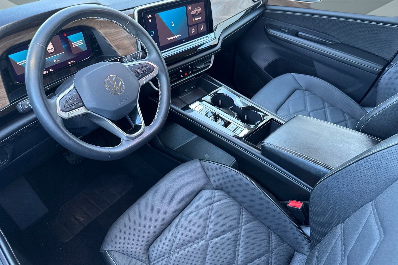 2024 Volkswagen Atlas SE Technology photo 4