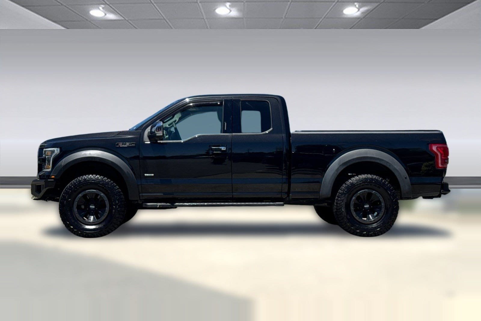 Used 2015 Ford F-150 Lariat with VIN 1FTFX1EG8FFA19595 for sale in Concord, CA