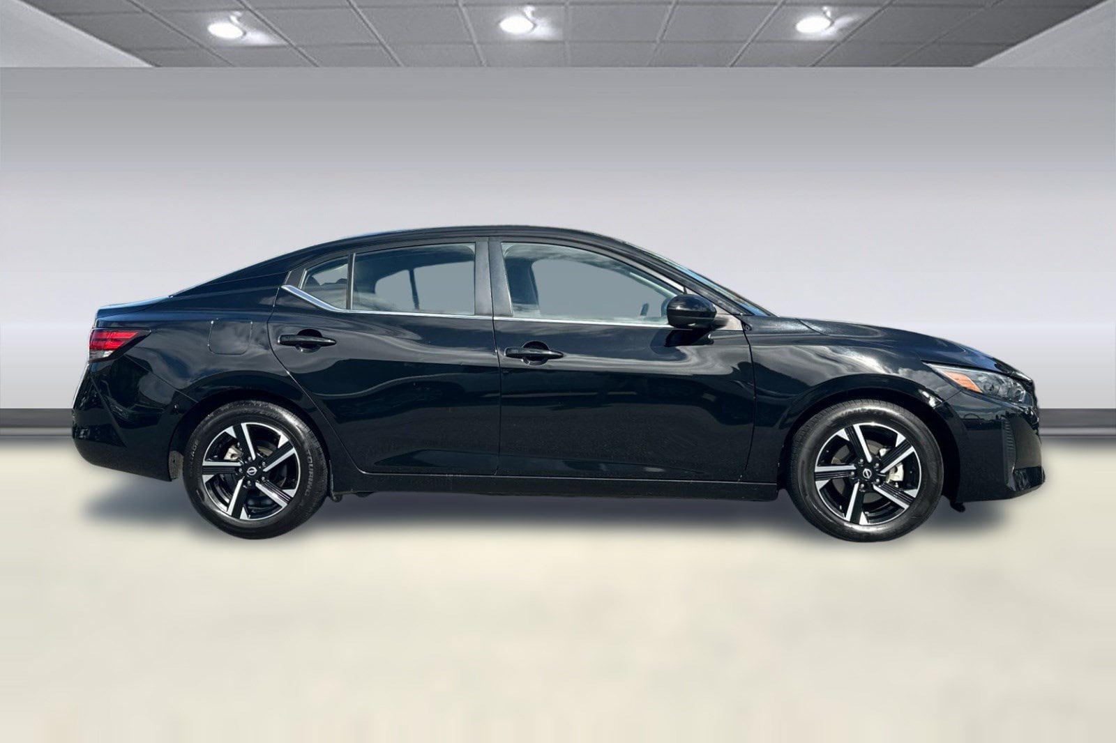 2025 Nissan Sentra SV - Photo 7