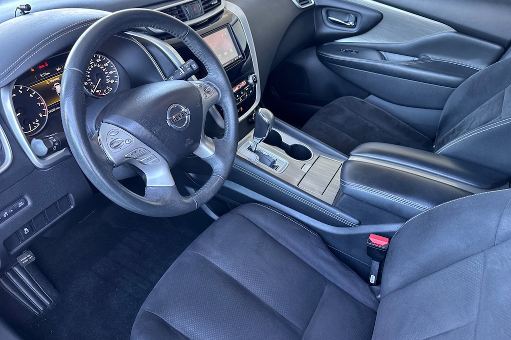 Used 2016 Nissan Murano SV SUV
