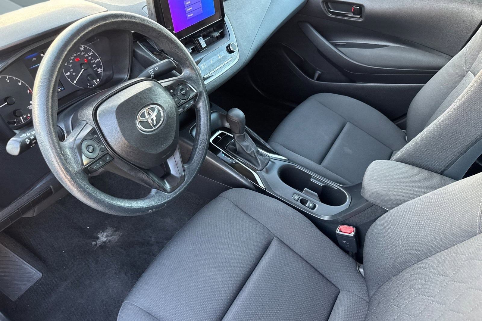 2023 Toyota Corolla LE photo 4