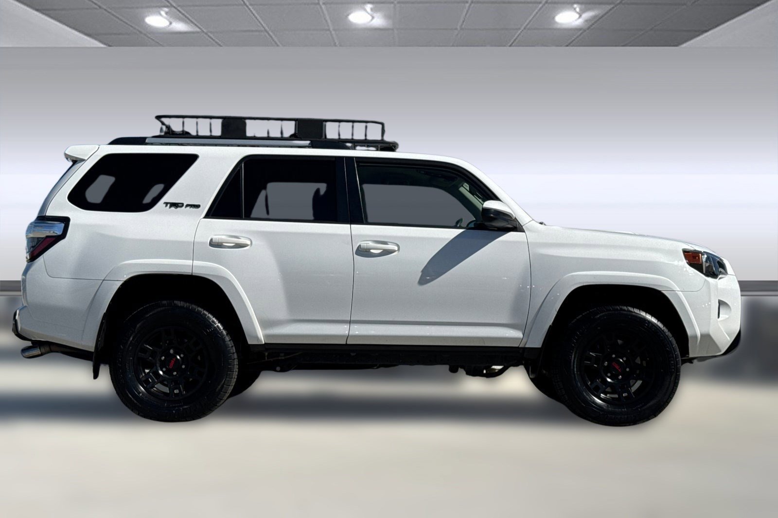 2016 Toyota 4Runner TRD Pro photo 2
