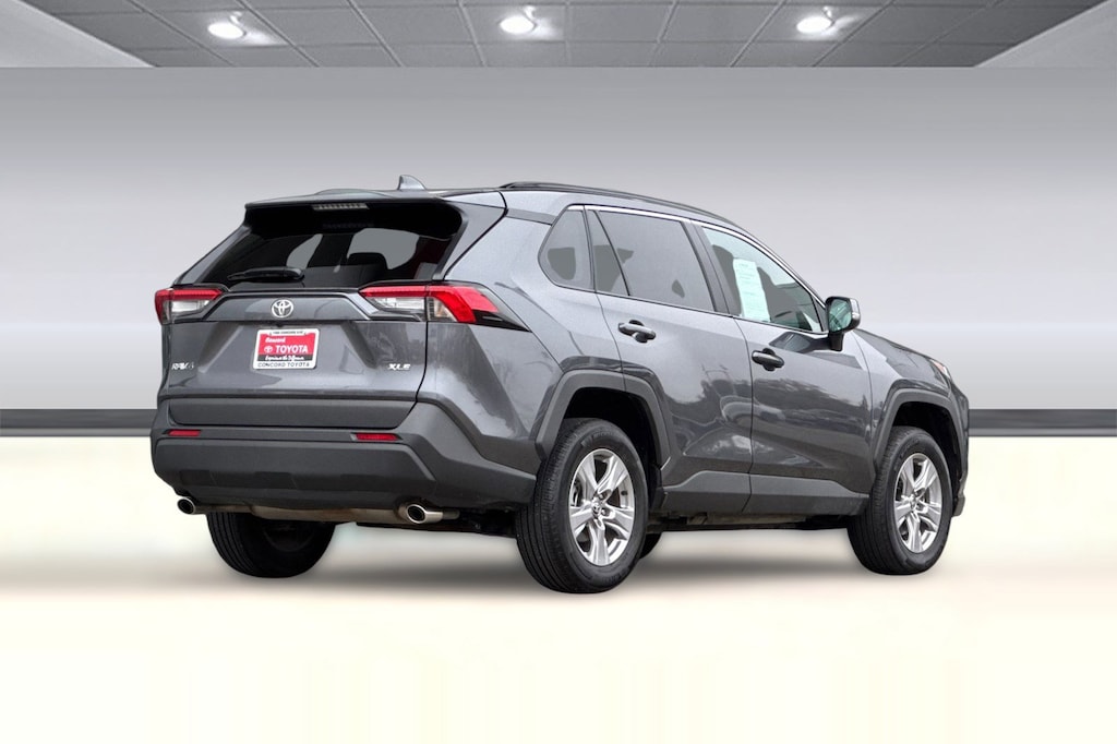 Used 2025 Toyota RAV4 XLE SUV