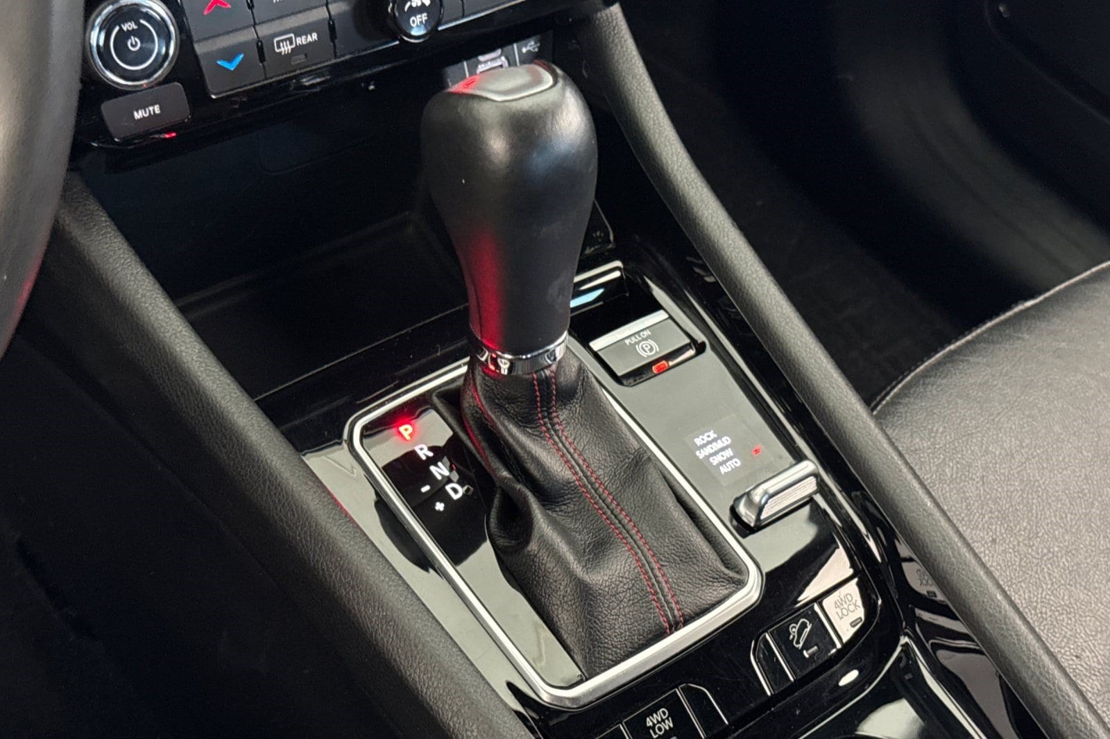 2025 Jeep Compass Trailhawk - Photo 18