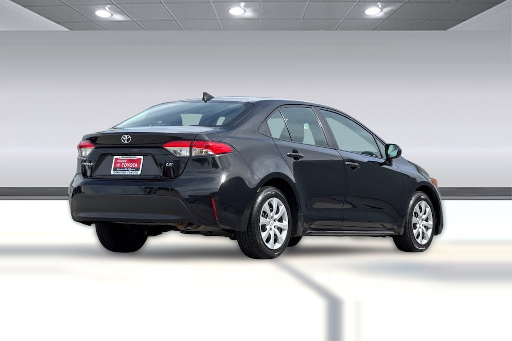 Used 2024 Toyota Corolla LE Sedan
