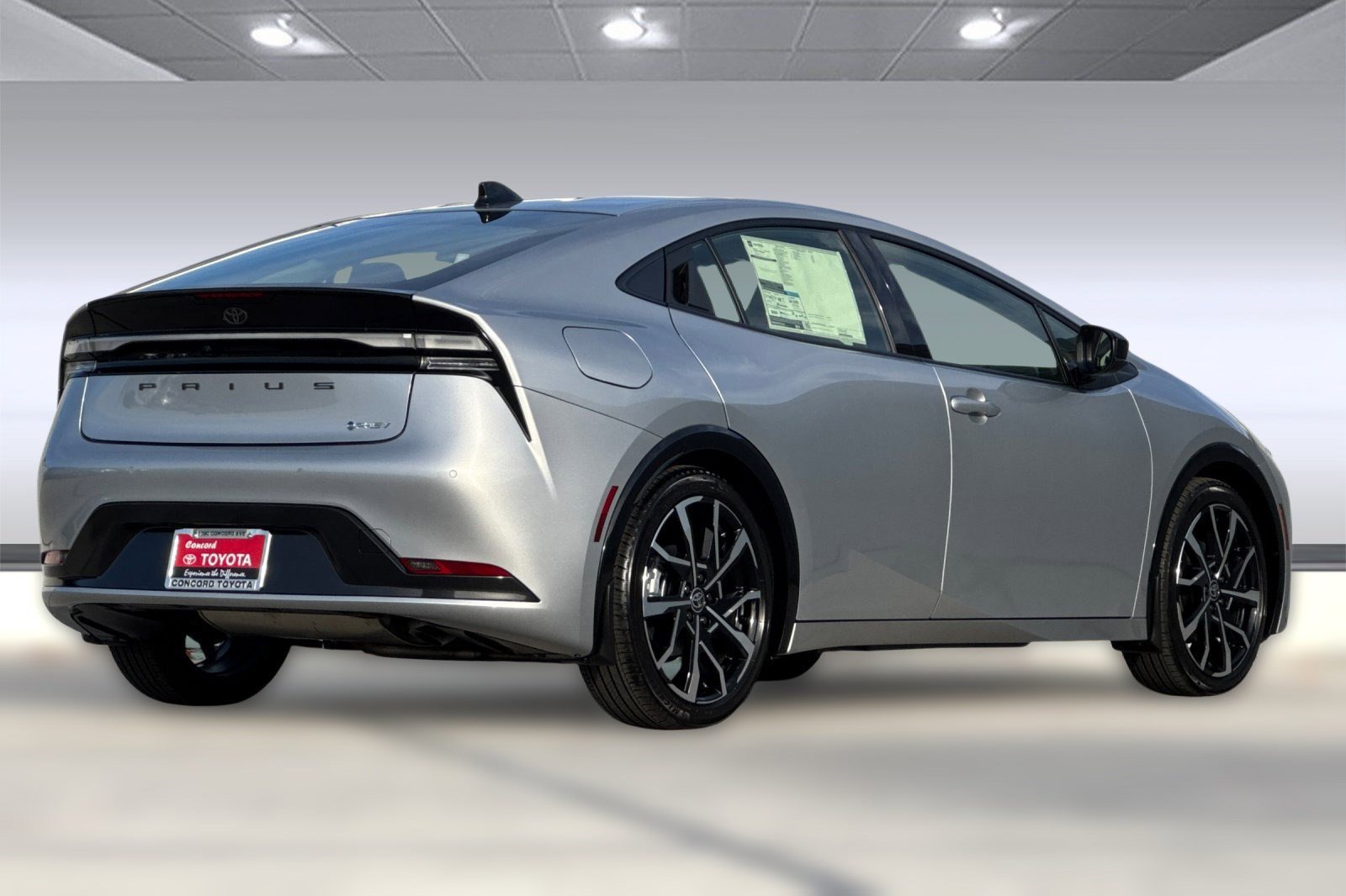 2026 Toyota Prius XSE Plug-in Hybrid photo 3