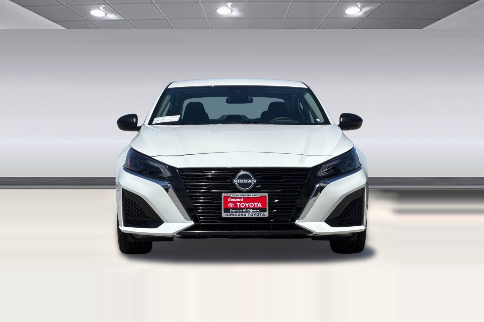 2025 Nissan Altima SV photo 5