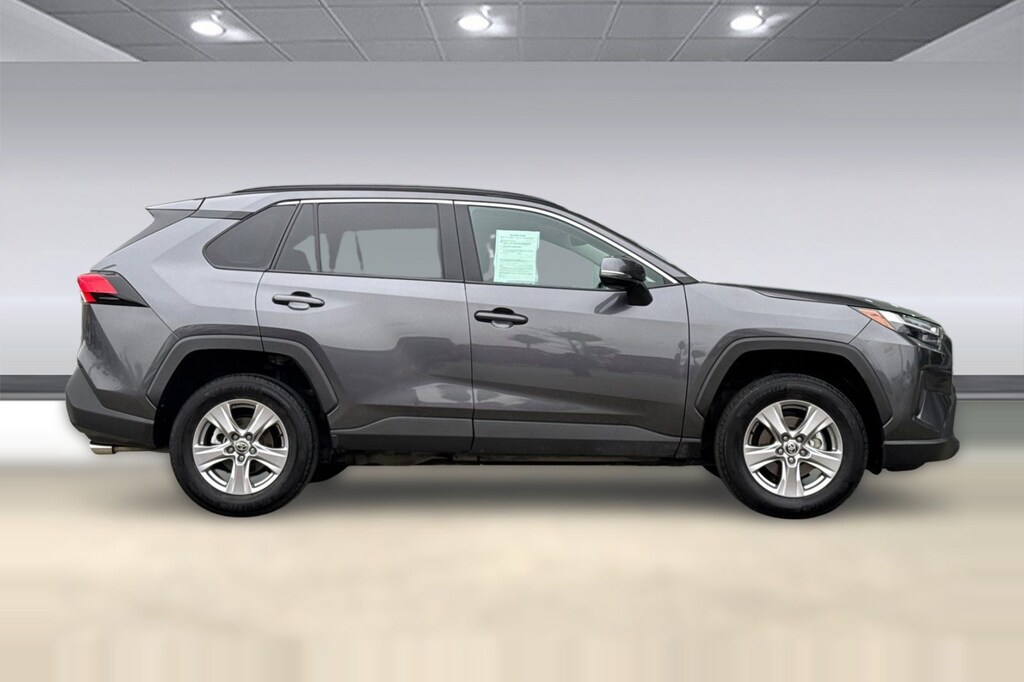 Used 2025 Toyota RAV4 XLE SUV