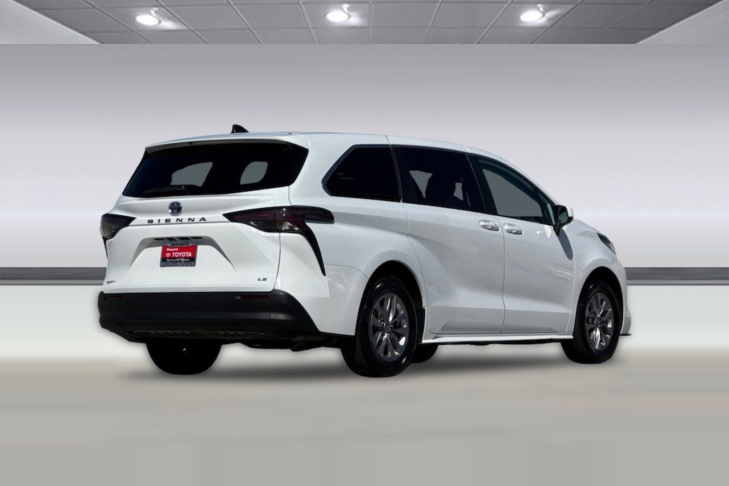 Used 2025 Toyota Sienna LE Van Passenger Van