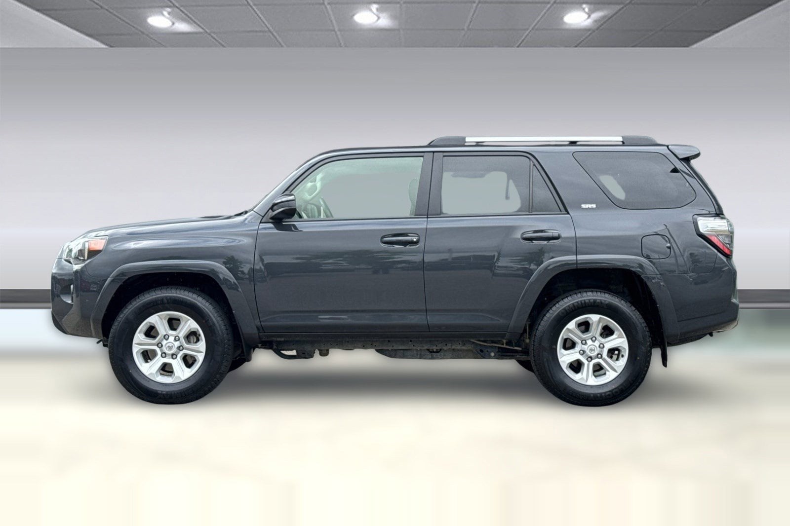 2024 Toyota 4Runner SR5 photo 5