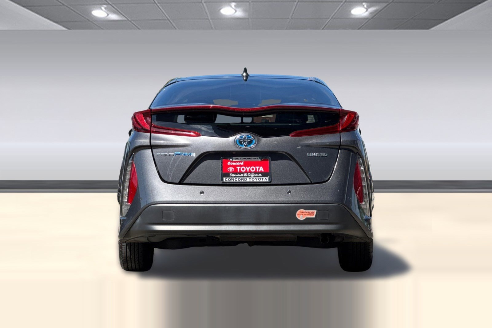 2020 Toyota Prius Prime Limited photo 3