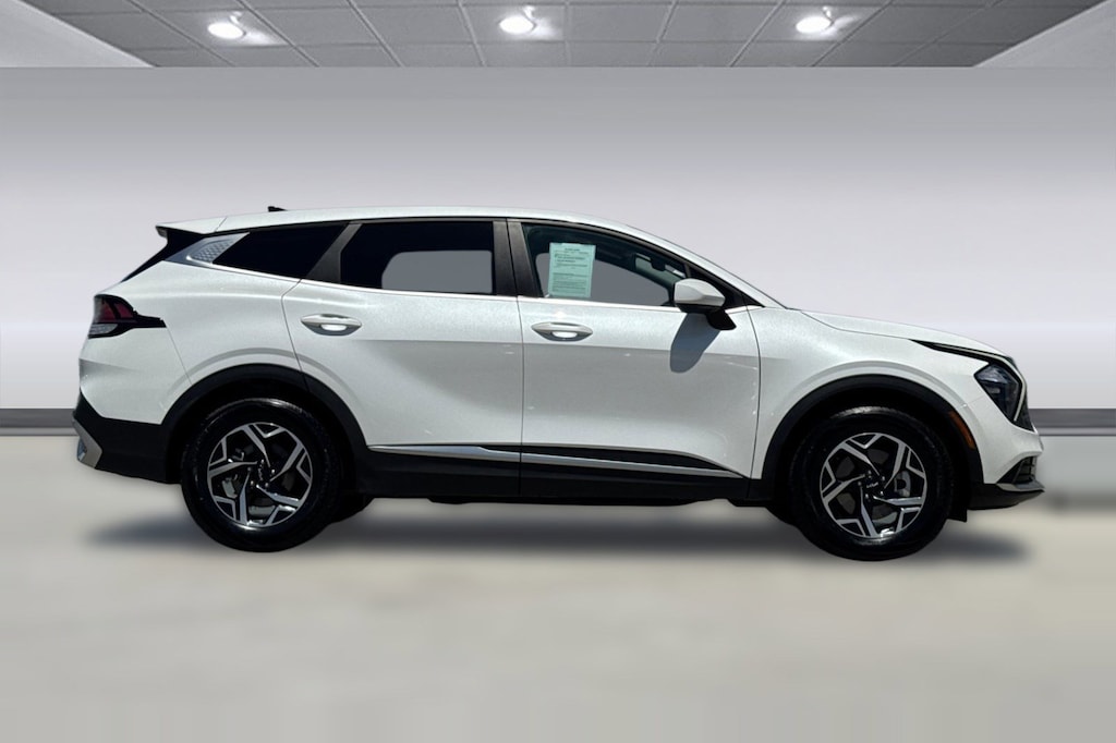 Used 2023 Kia Sportage LX SUV
