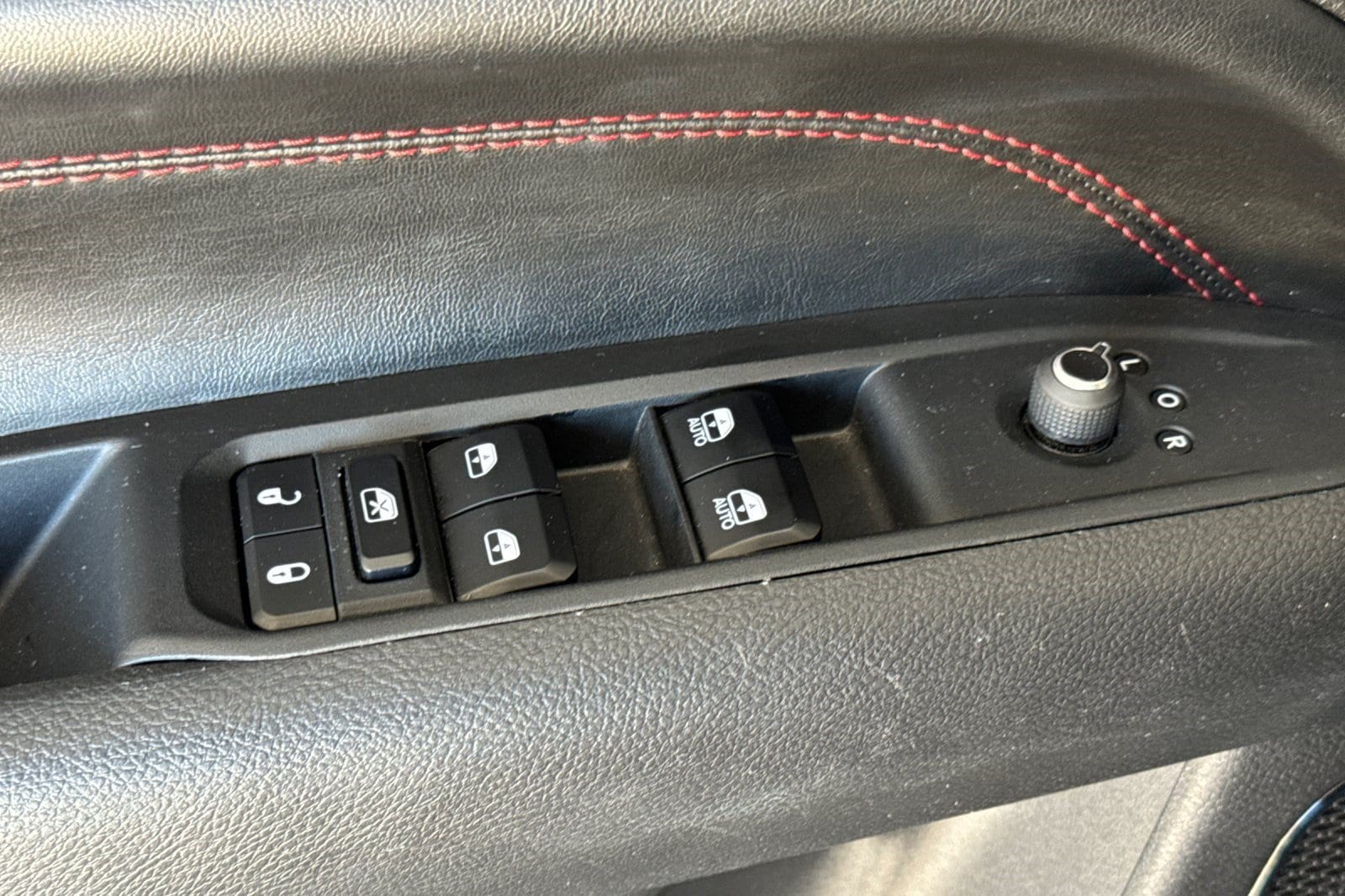 2025 Jeep Compass Trailhawk - Photo 14