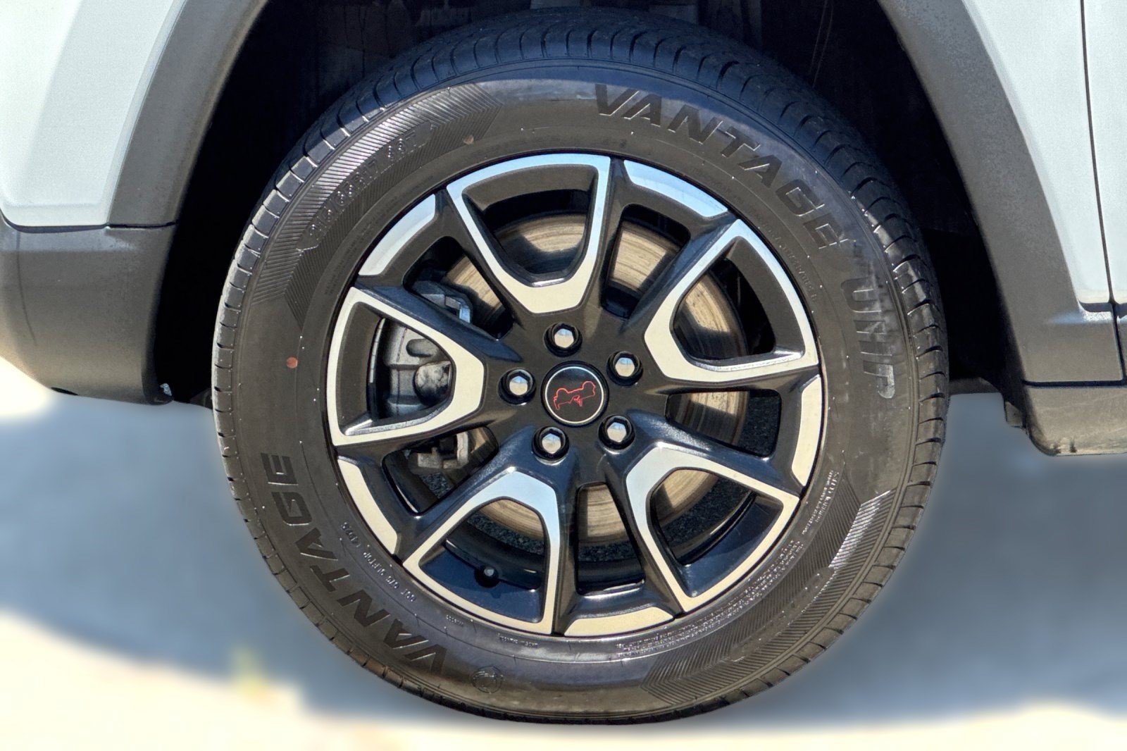 2025 Jeep Compass Trailhawk - Photo 12