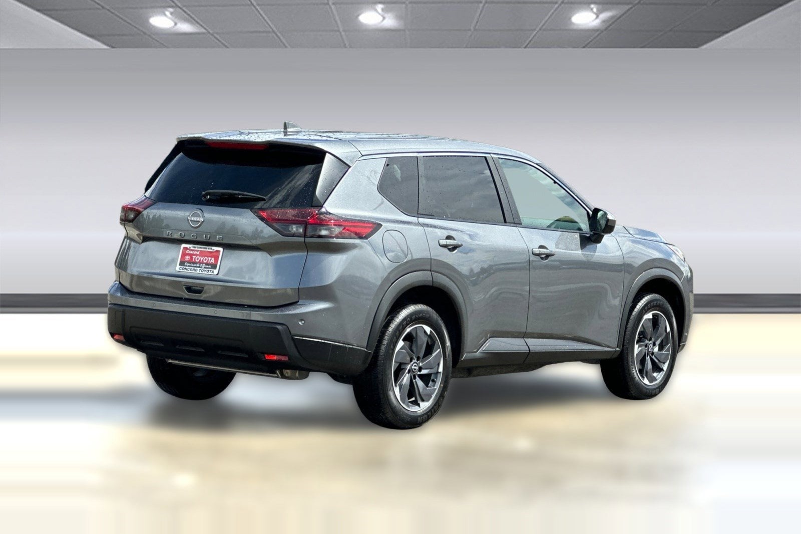 2025 Nissan Rogue SV photo 2