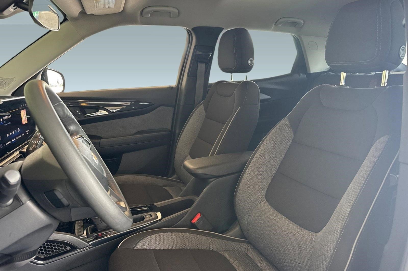 2025 Chevrolet Trailblazer LT photo 4