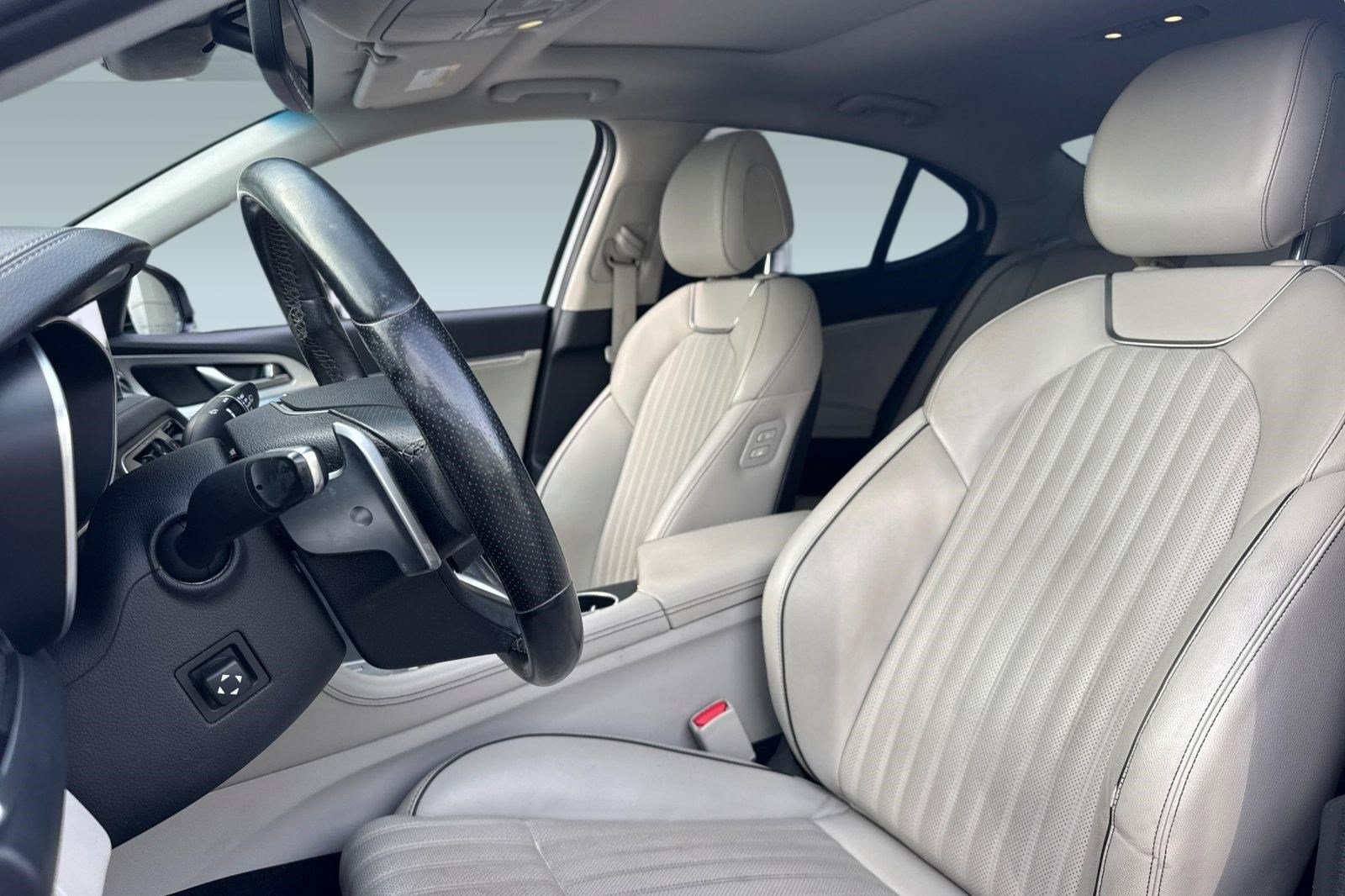 2019 Genesis G70 2.0T Advanced Sedan