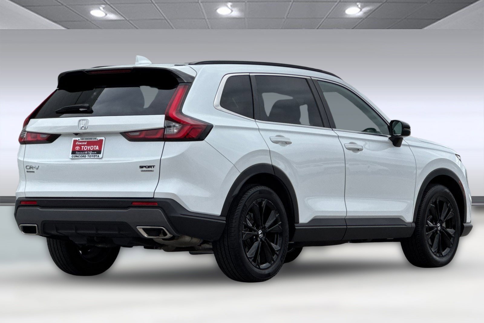 2023 Honda CR-V Hybrid Sport Touring photo 3