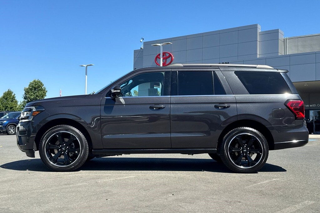 Used 2023 Ford Expedition Limited SUV