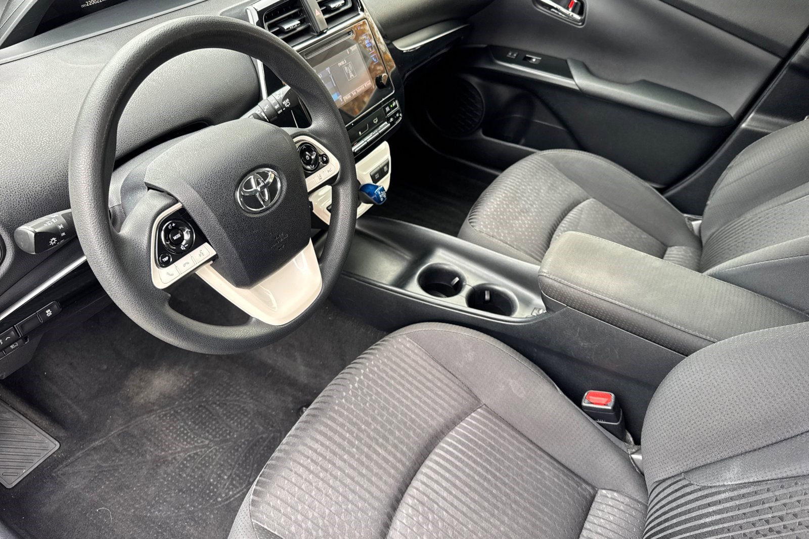 2017 Toyota Prius Two photo 3
