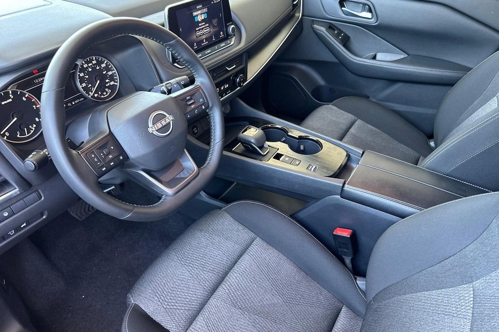 Used 2025 Nissan Rogue SV SUV