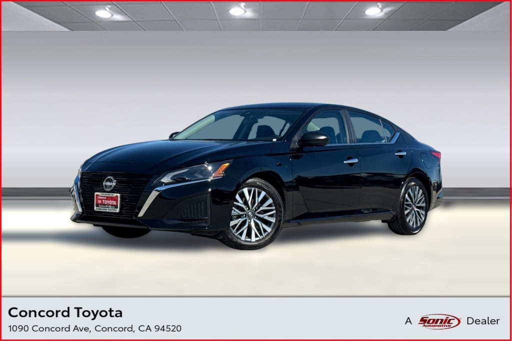 Used 2025 Nissan Altima SV Sedan