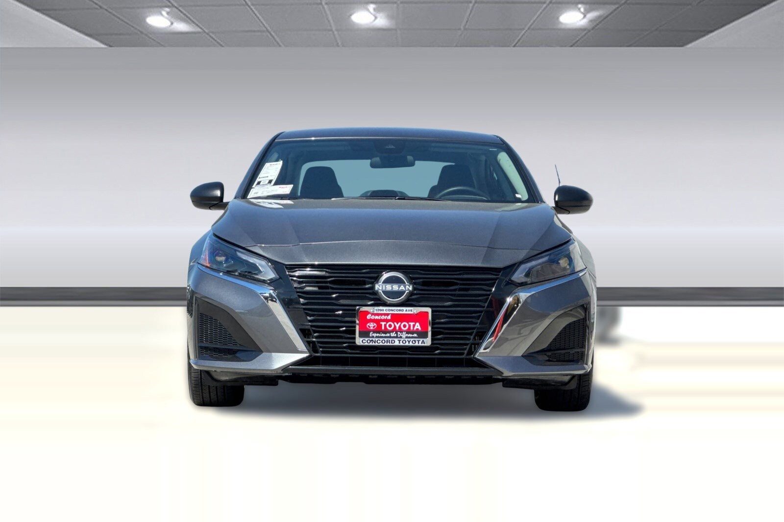 2025 Nissan Altima SV photo 4