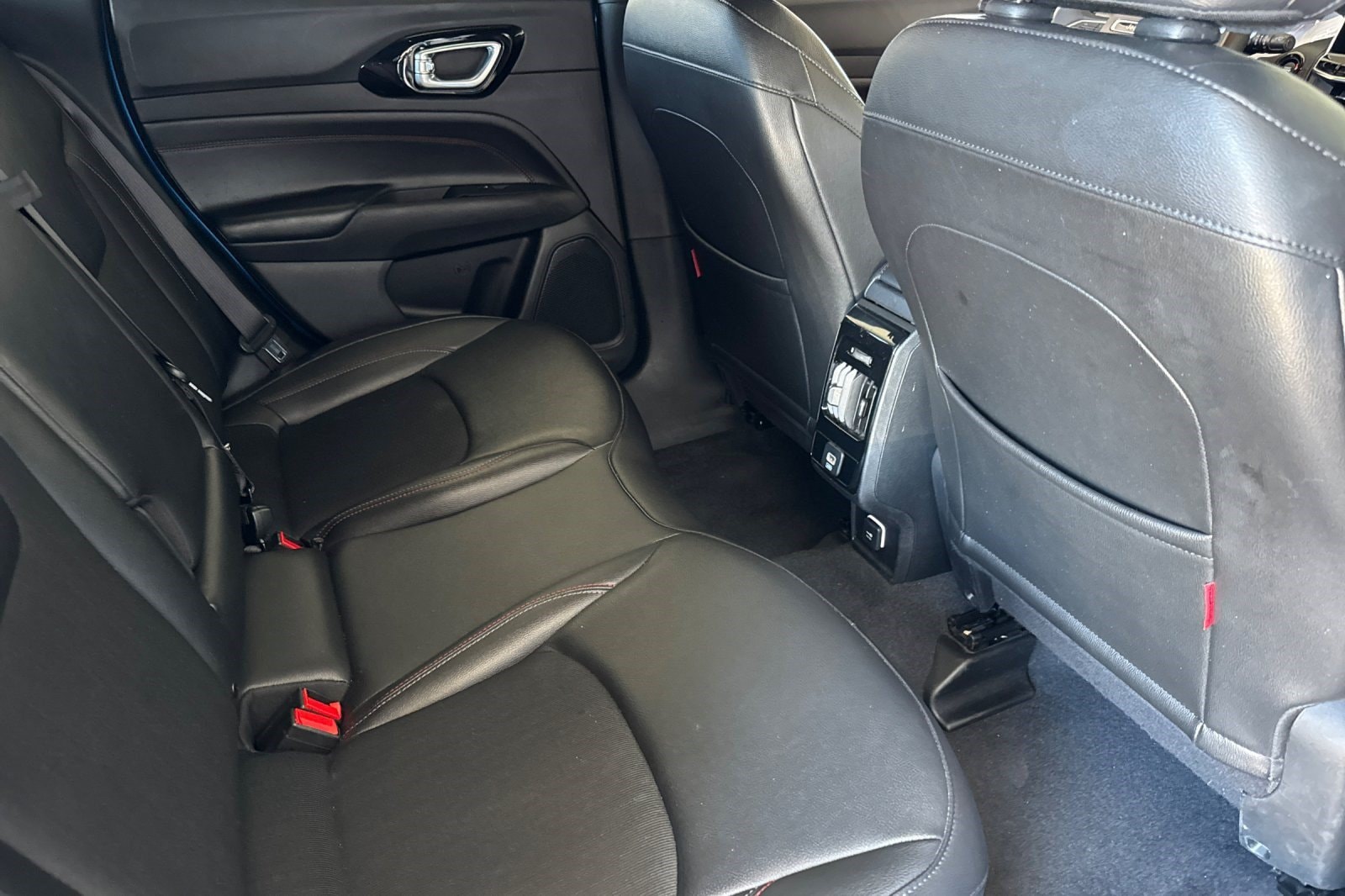 2025 Jeep Compass Trailhawk - Photo 32