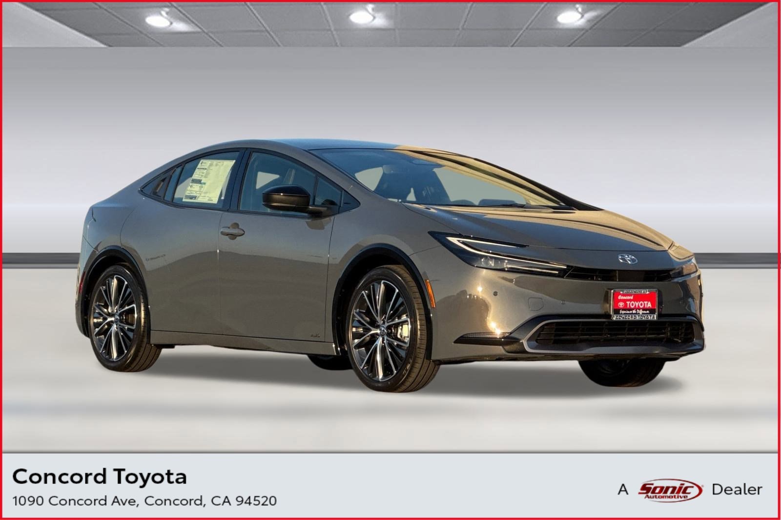 2026 Toyota Prius XLE's photo