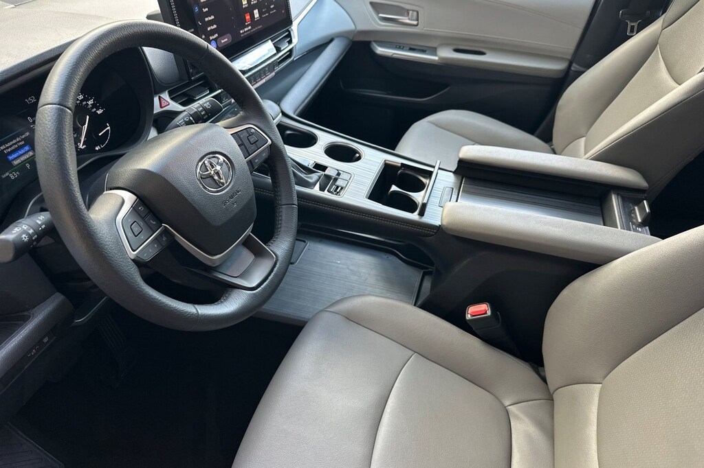 Used 2026 Toyota Sienna XLE Van Passenger Van
